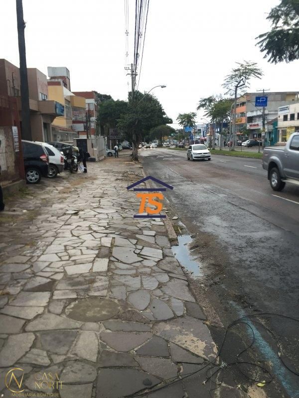 Terreno à venda  com 320m², Avenida da Cavalhada no bairro Cavalhada em Porto Alegre