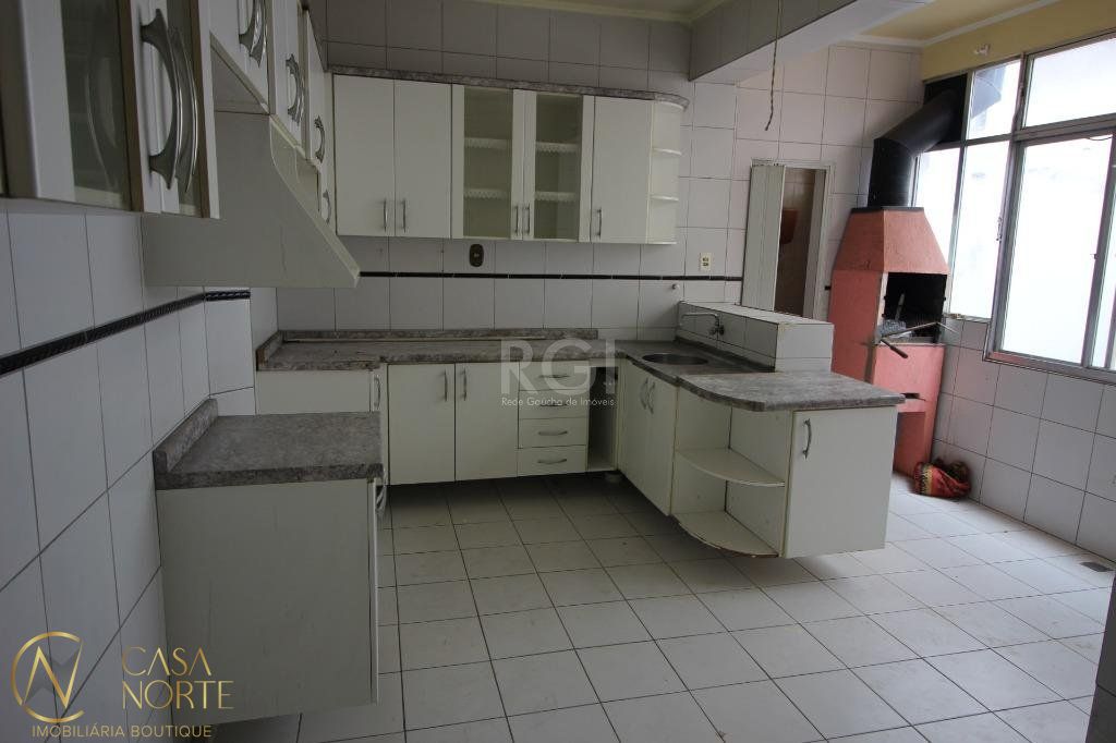 Apartamento à venda com 3 quartos, 102m², Rua Dona Eugenia no bairro Santa Cecília em Porto Alegre