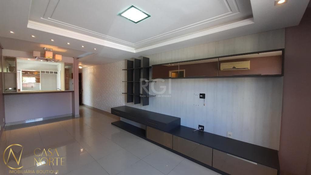 Apartamento à venda com 3 quartos, 95m², 1 suíte, 3 vagas, Rua General João de Deus Martins no bairro Passo da Areia em Porto Alegre