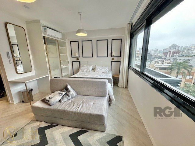 Apartamento à venda com 1 quarto, 28m², 1 vaga, Rua Tenente-Coronel Fabrício Pilar no bairro Mont Serrat em Porto Alegre