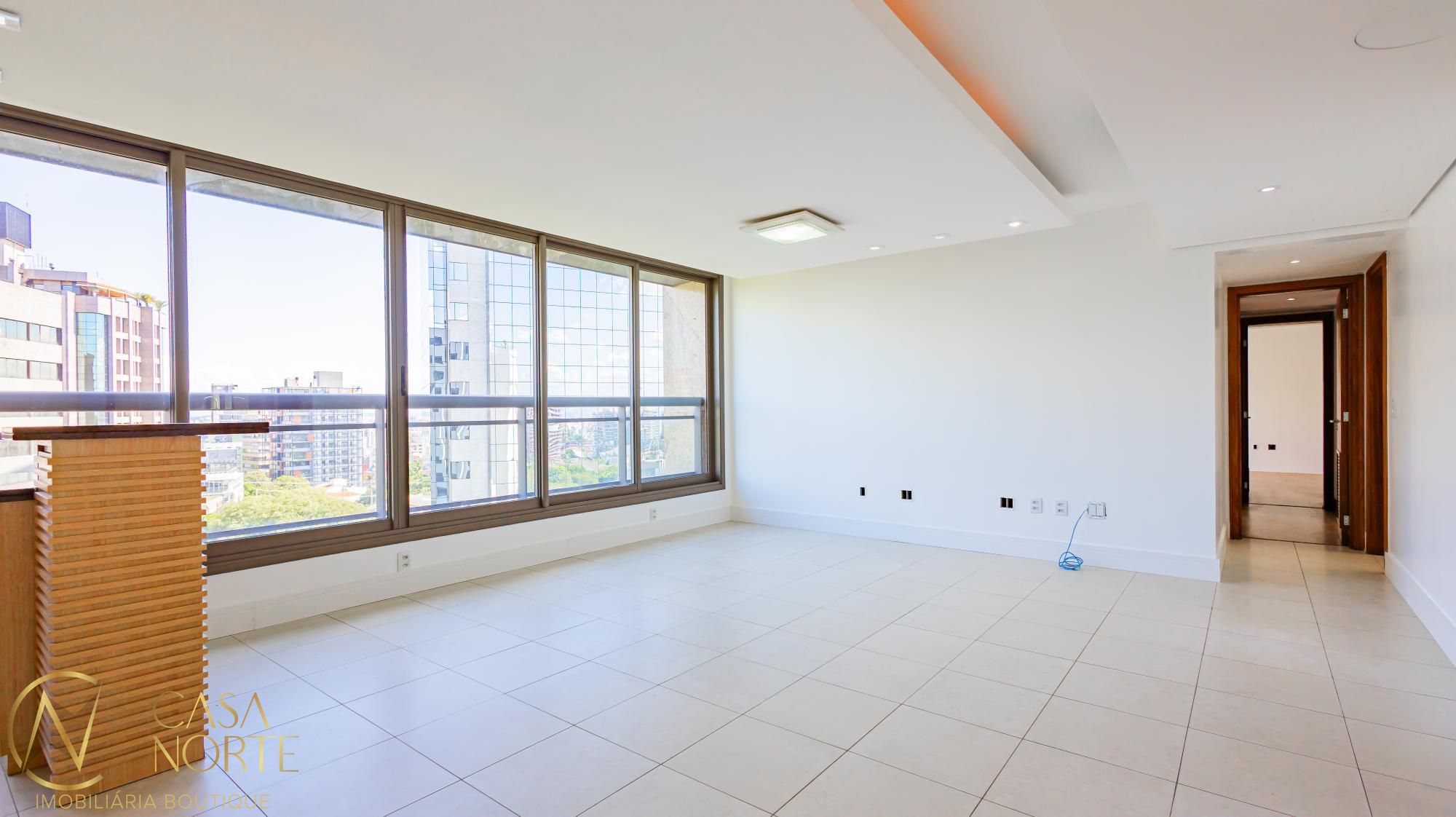 Apartamento à venda com 3 quartos, 127m², 1 suíte, 2 vagas, Rua Primeiro de Janeiro no bairro Três Figueiras em Porto Alegre