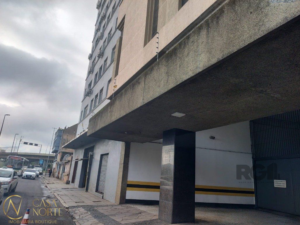 Pavilhão à venda , 2400m², Avenida Julio de Castilhos no bairro Centro Histórico em Porto Alegre