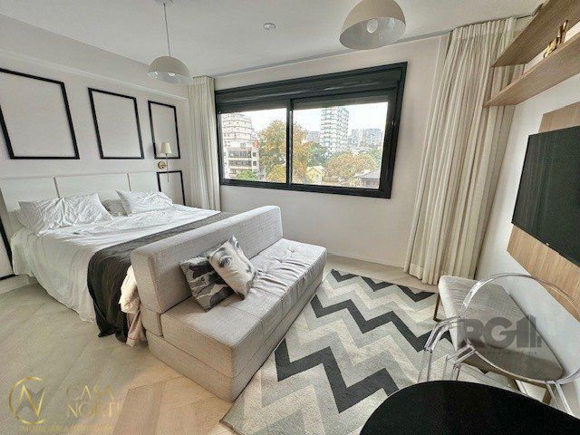Apartamento à venda com 1 quarto, 28m², 1 vaga, Rua Tenente-Coronel Fabrício Pilar no bairro Mont Serrat em Porto Alegre
