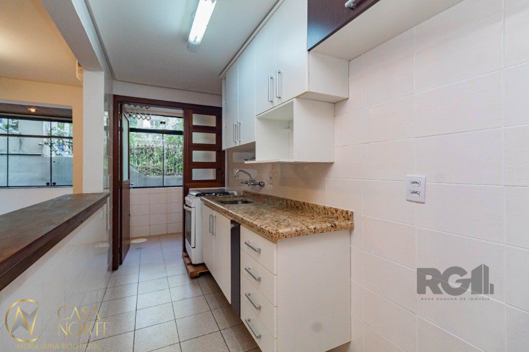 Apartamento à venda com 1 quarto, 50m², 1 vaga, Rua Jaraguá no bairro Bela Vista em Porto Alegre