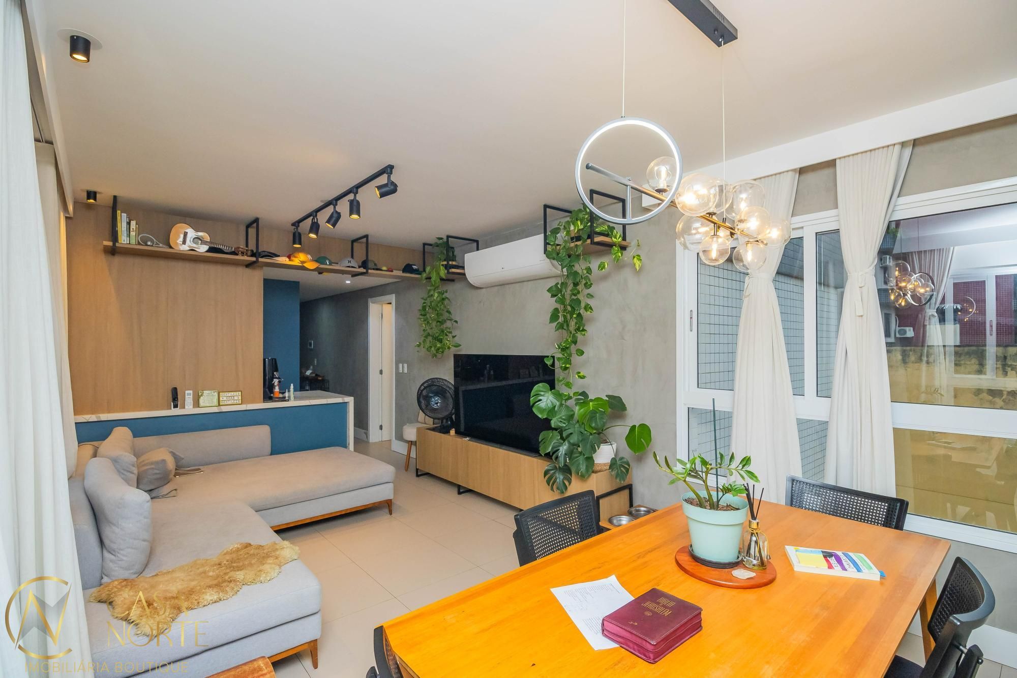 Apartamento à venda com 2 quartos, 80m², 2 suítes, 2 vagas, Lageado no bairro Petrópolis em Porto Alegre