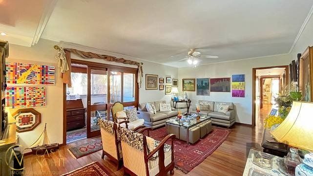 Apartamento à venda com 3 quartos, 232m², 1 suíte, 2 vagas, Rua Itaboraí no bairro Jardim  Botânico em Porto Alegre
