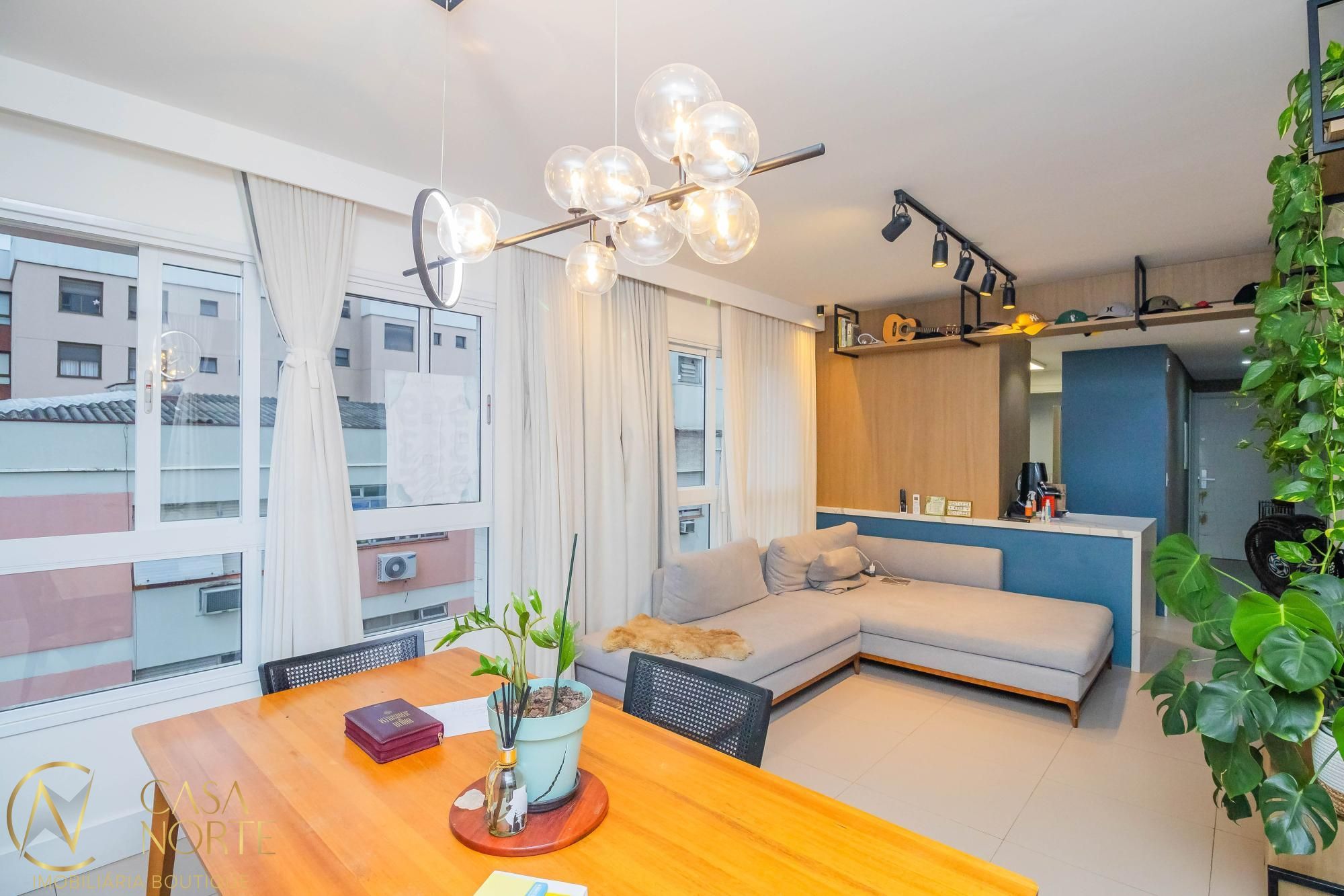 Apartamento à venda com 2 quartos, 80m², 2 suítes, 2 vagas, Lageado no bairro Petrópolis em Porto Alegre