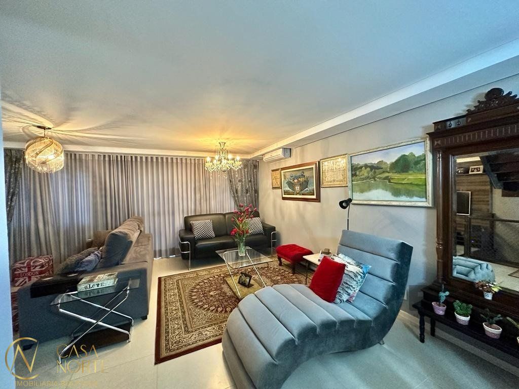 Casa de Condomínio à venda com 4 quartos, 220m², 4 suítes, 2 vagas, Avenida Coronel Marcos no bairro Pedra Redonda em Porto Alegre
