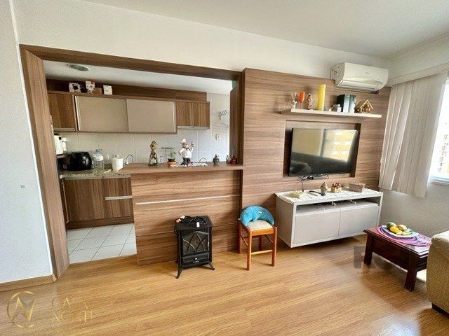 Apartamento à venda com 2 quartos, 88m², 1 suíte, 1 vaga, Avenida Bento Gonçalves no bairro Partenon em Porto Alegre
