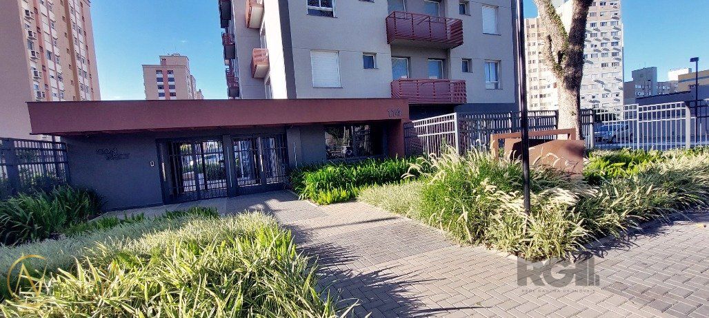 Apartamento à venda com 1 quarto, 27m², 1 vaga, Avenida dos Cubanos no bairro Partenon em Porto Alegre