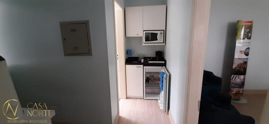 Sala Comercial à venda , 37m², Avenida Cristóvão Colombo no bairro Floresta em Porto Alegre
