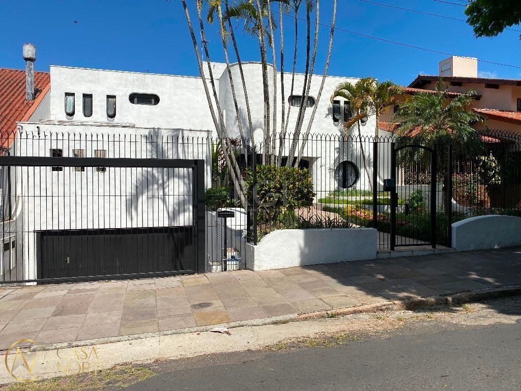 Casa à venda com 4 quartos, 484m², 4 vagas, Rua Gregor Mendel no bairro Boa Vista em Porto Alegre