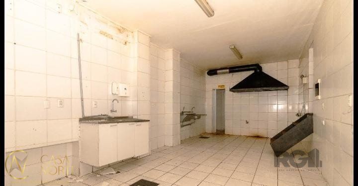 Loja à venda , 35m², Rua Garibaldi no bairro Independência em Porto Alegre