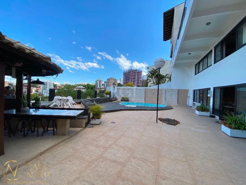 Casa à venda com 4 quartos, 484m², 4 vagas, Rua Gregor Mendel no bairro Boa Vista em Porto Alegre