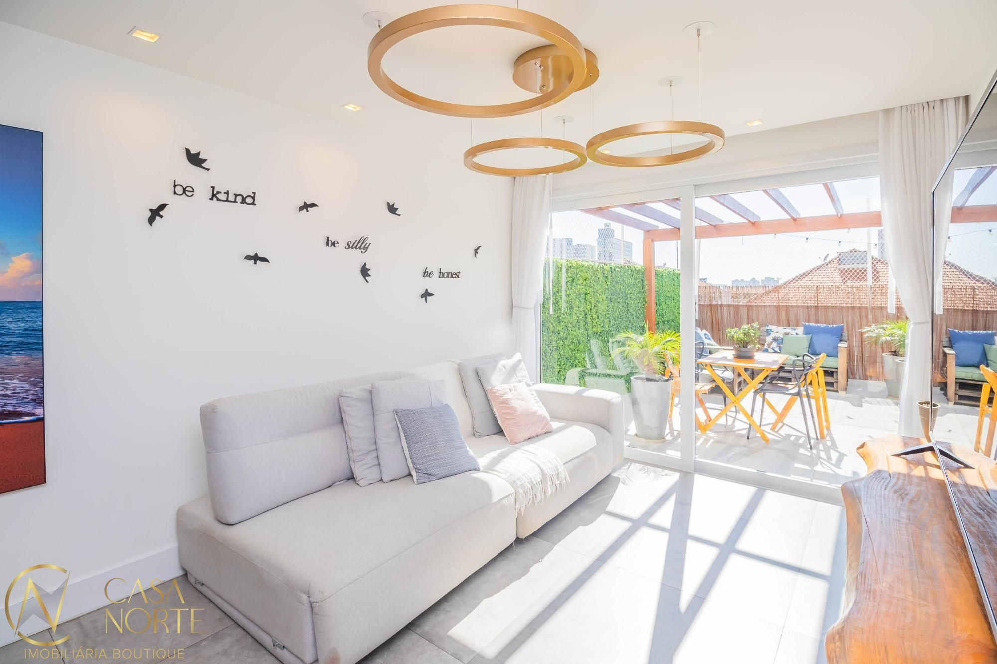 Apartamento Garden à venda com 3 quartos, 141m², 1 suíte, 2 vagas, Rua Alberto Silva no bairro Vila Ipiranga em Porto Alegre