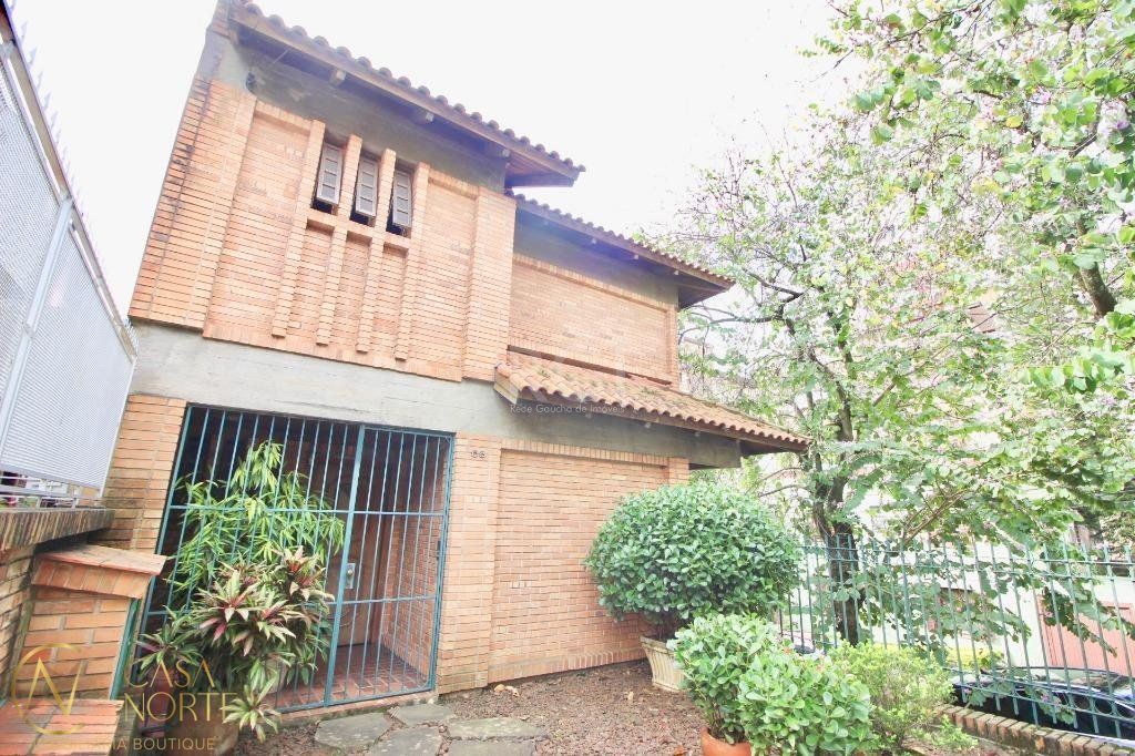 Terreno à venda com 3 quartos com 219m², 1 suíte, 3 vagas, Rua Antônio Parreiras no bairro Bela Vista em Porto Alegre