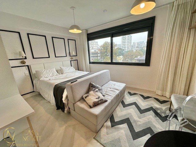 Apartamento à venda com 1 quarto, 28m², 1 vaga, Rua Tenente-Coronel Fabrício Pilar no bairro Mont Serrat em Porto Alegre