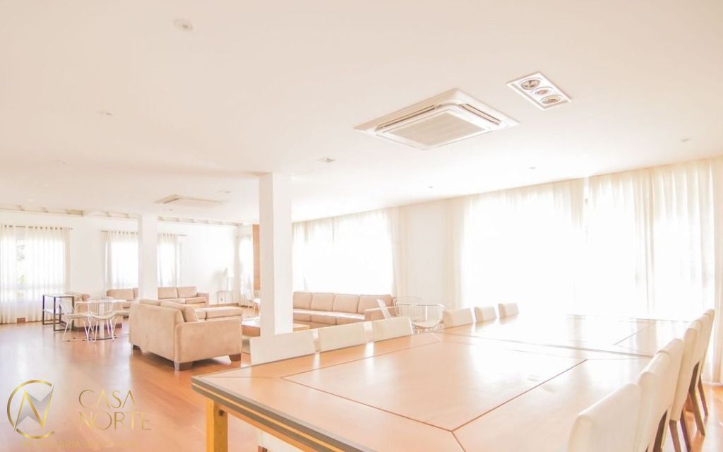 Casa à venda com 5 quartos, 375m², 5 suítes, 4 vagas, Rua Attilio Bilibio no bairro Jardim Carvalho em Porto Alegre