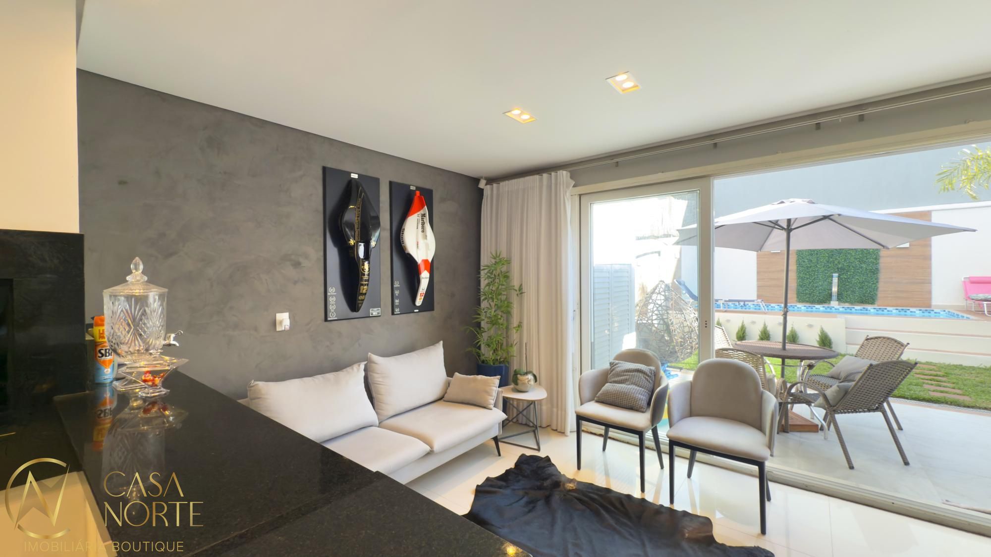 Casa à venda com 4 quartos, 386m², 4 suítes, 4 vagas, Rua General Salvador Pinheiro (L) no bairro Vila Jardim em Porto Alegre