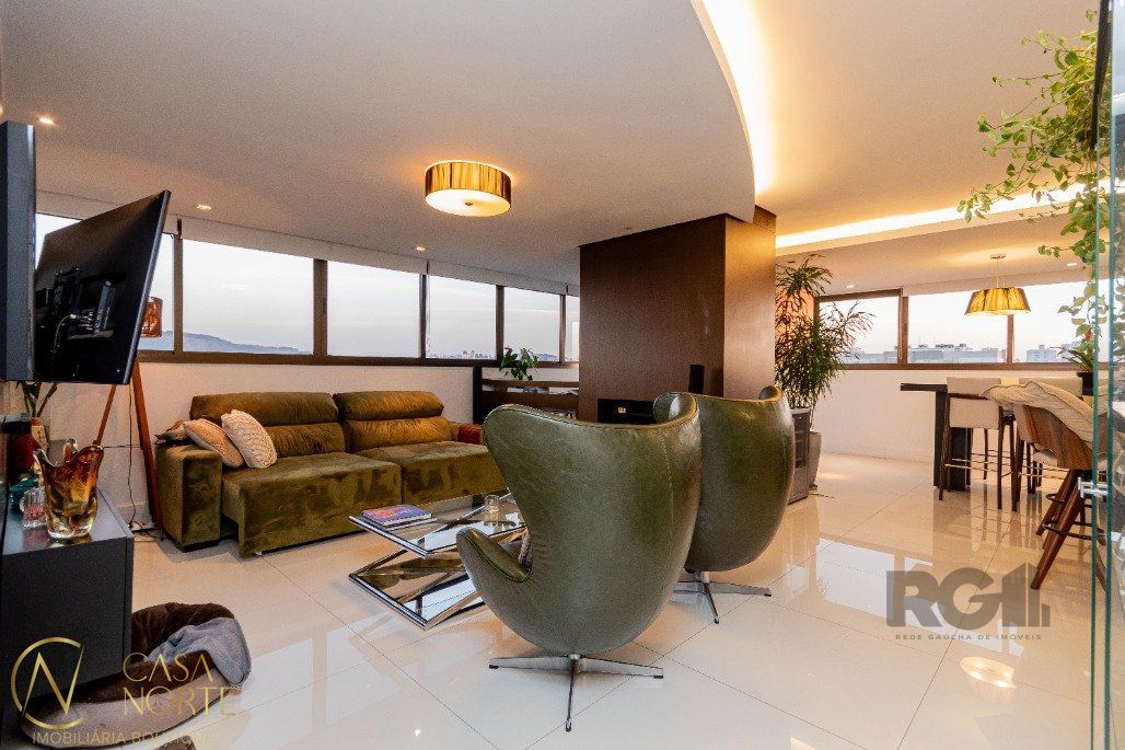 Apartamento à venda com 2 quartos, 117m², 1 suíte, 2 vagas, Rua Gana no bairro Vila Ipiranga em Porto Alegre