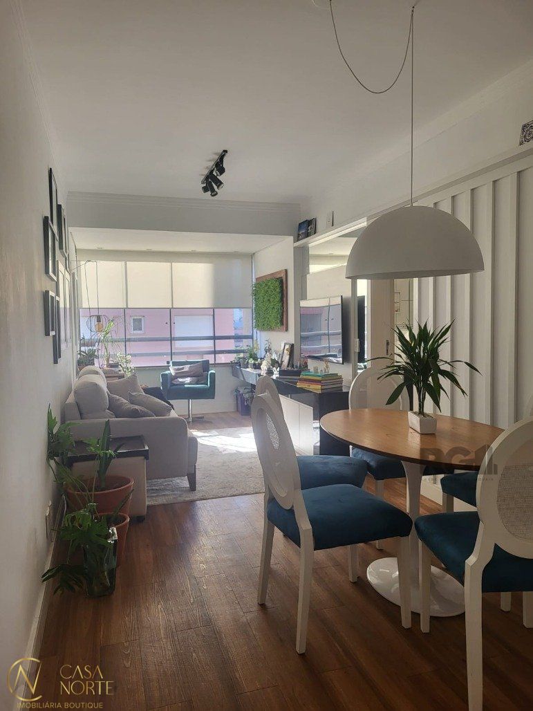 Apartamento à venda com 3 quartos, 73m², 1 suíte, 1 vaga, Rua Afonso Taunay no bairro Boa Vista em Porto Alegre