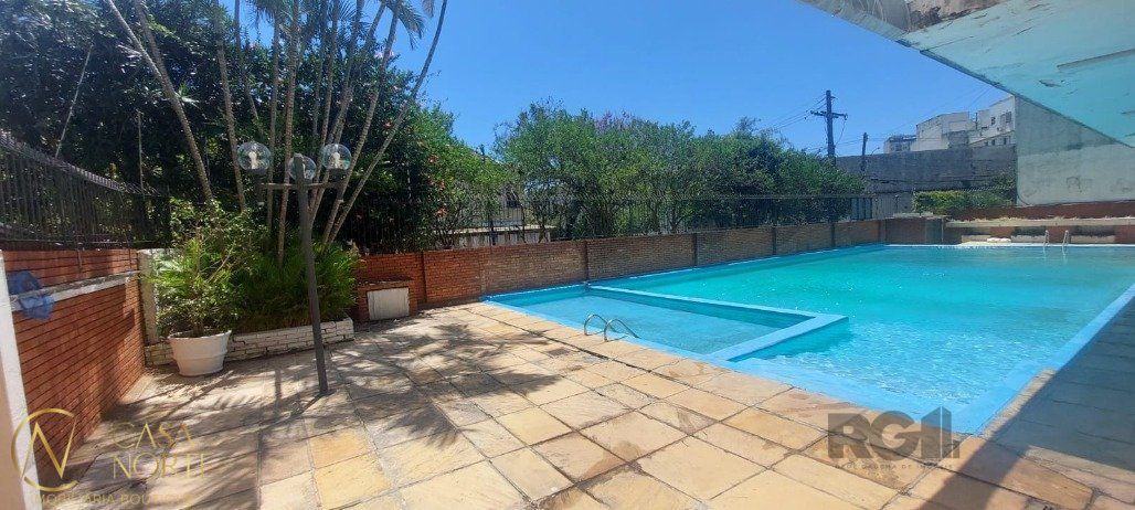 Apartamento à venda com 3 quartos, 121m², 1 vaga, Rua Santa Rita no bairro Floresta em Porto Alegre