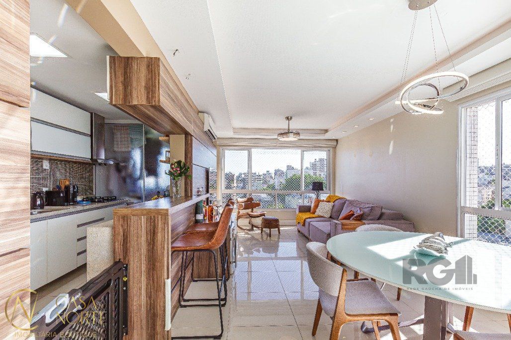 Apartamento à venda com 3 quartos, 91m², 1 suíte, 2 vagas, Rua Eudoro Berlink no bairro Auxiliadora em Porto Alegre