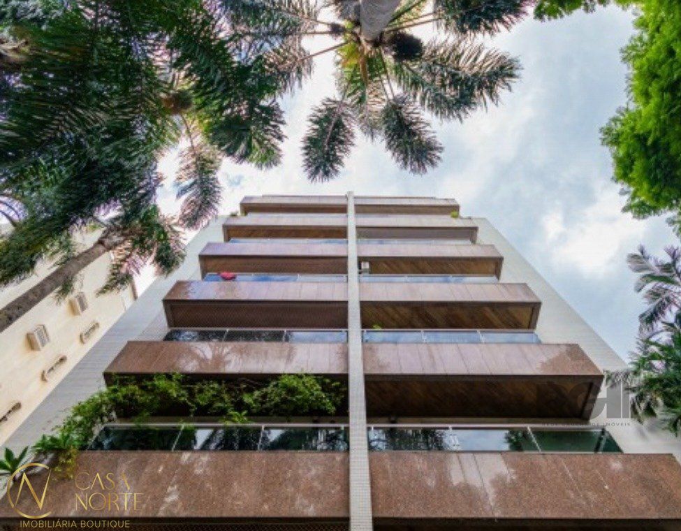 Cobertura à venda com 3 quartos, 218m², 1 suíte, 2 vagas, Avenida Cristóvão Colombo no bairro Higienópolis em Porto Alegre