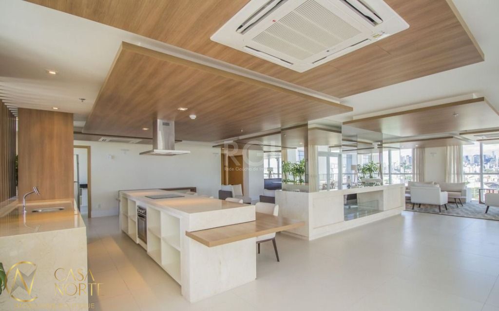 Sala Comercial à venda , 31m², 1 vaga, Rua Gomes Jardim no bairro Santana em Porto Alegre