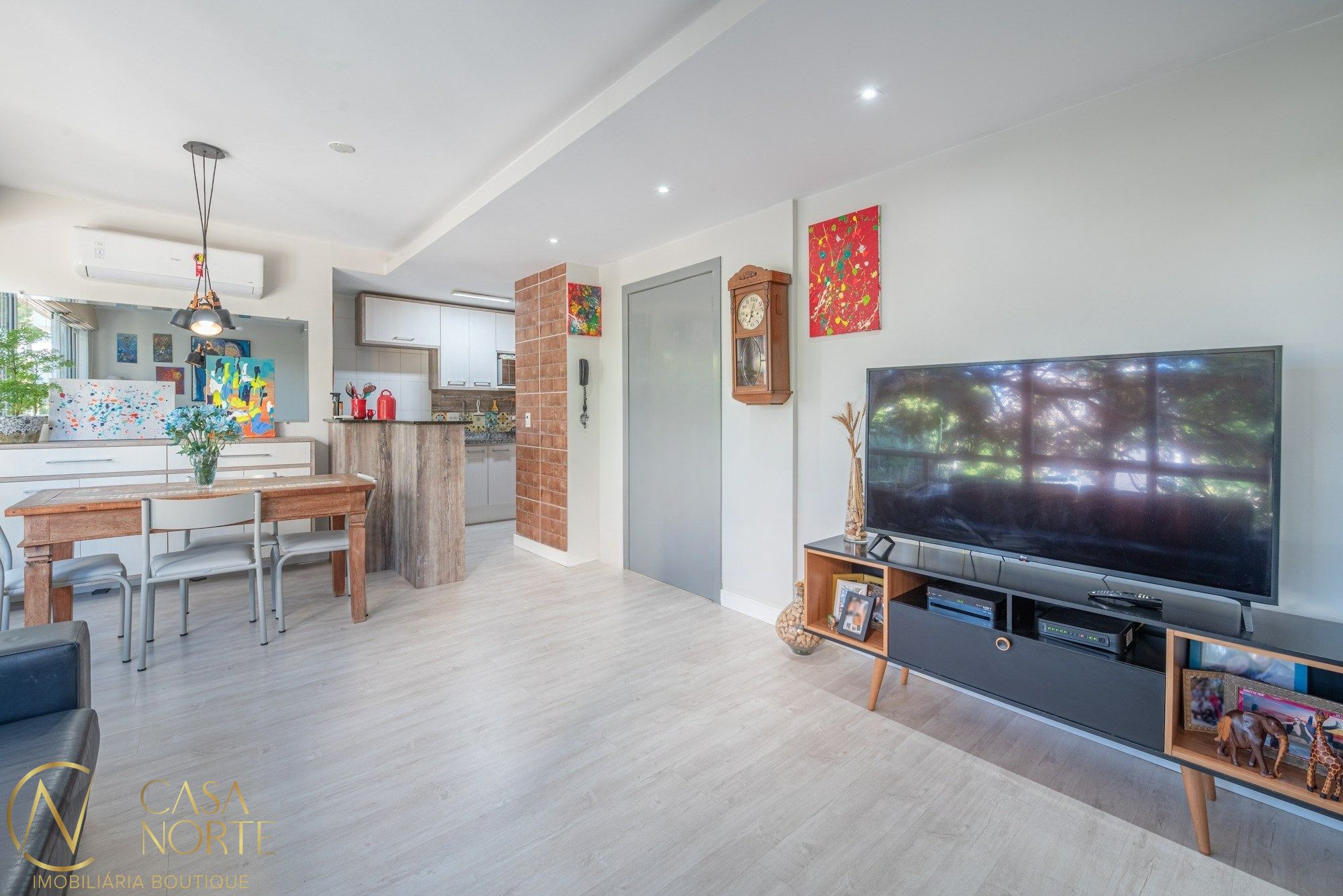 Apartamento à venda com 2 quartos, 66m², 1 suíte, 2 vagas, Rua Cervantes no bairro Jardim  Botânico em Porto Alegre