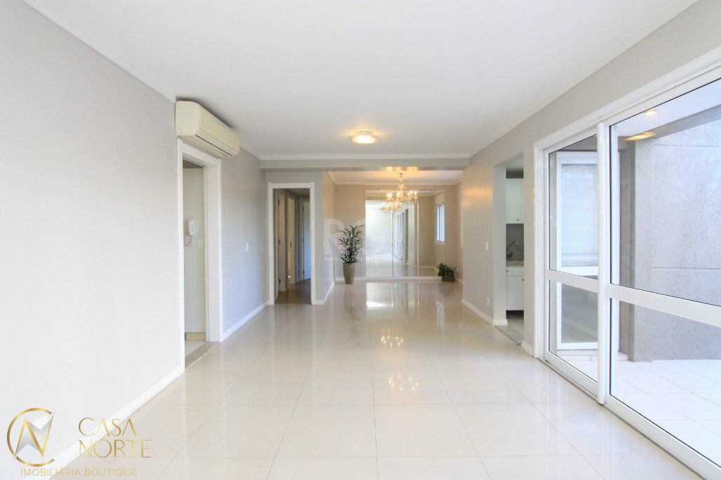 Apartamento à venda com 2 quartos, 142m², 1 suíte, 2 vagas, Avenida Tulio de Rose no bairro Jardim Europa em Porto Alegre