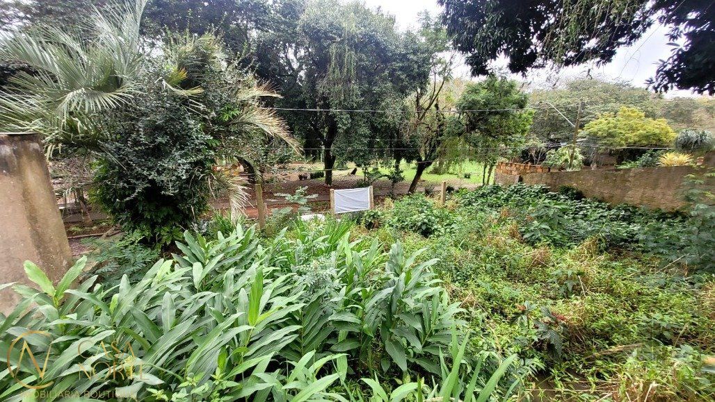 Terreno à venda  com 360m², Rua Professor Bertrand Russel no bairro Vila Ipiranga em Porto Alegre