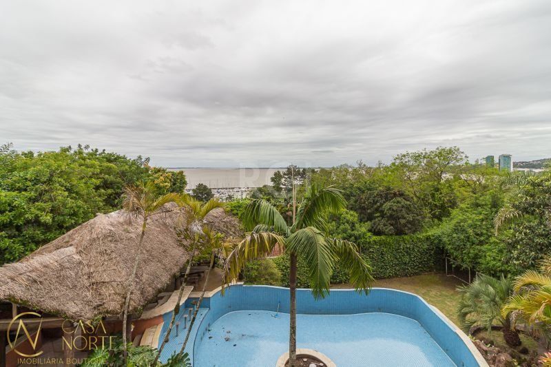 Casa à venda com 4 quartos, 1107m², 4 suítes, 8 vagas, Rua Bororo no bairro Vila Assunção em Porto Alegre