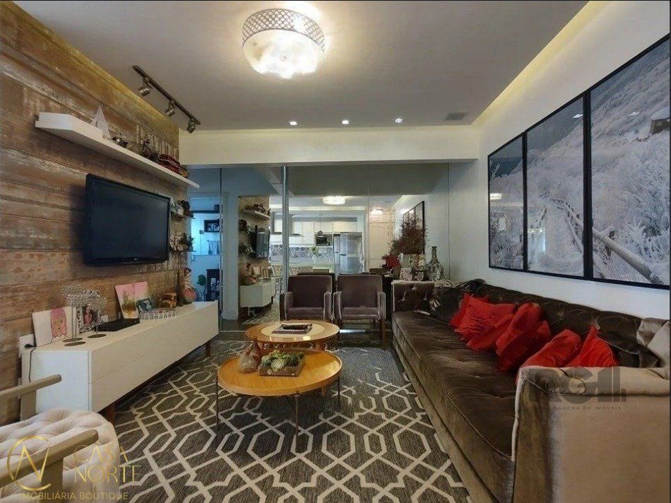 Apartamento à venda com 3 quartos, 72m², 1 suíte, 1 vaga, Avenida General Barreto Viana no bairro Chácara das Pedras em Porto Alegre