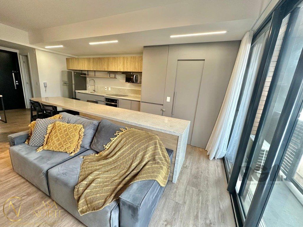 Apartamento à venda com 2 quartos, 70m², 2 suítes, 1 vaga, Rua Anita Garibaldi no bairro Boa Vista em Porto Alegre