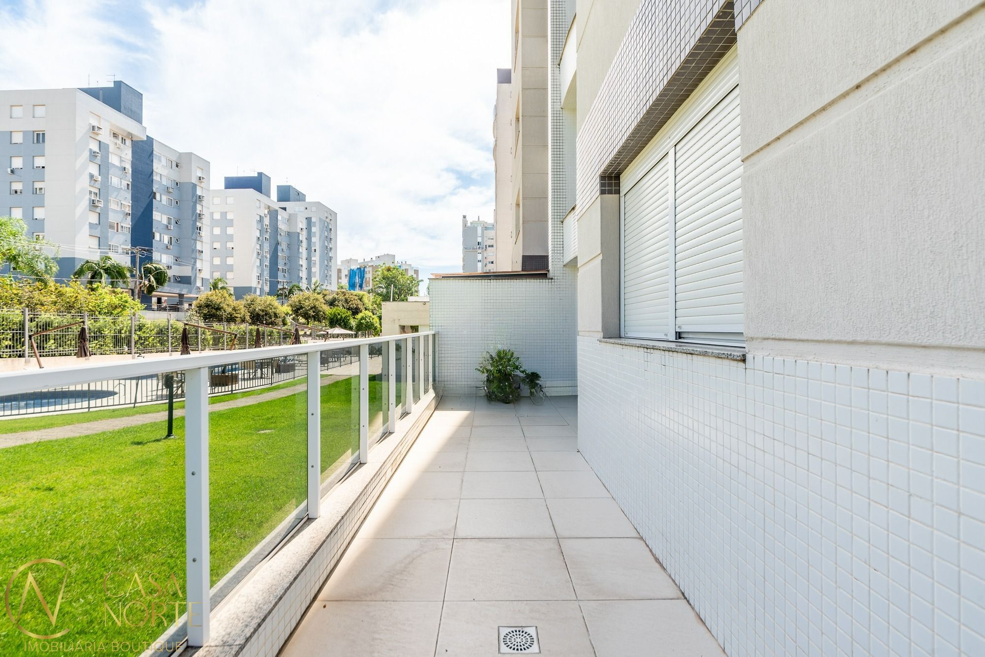 Apartamento Garden à venda com 3 quartos, 107m², 1 suíte, 2 vagas, Avenida Doutor Nilo Peçanha no bairro Chácara das Pedras em Porto Alegre