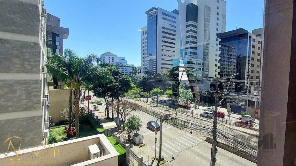 Sala Comercial à venda , 52m², 2 vagas, Avenida Carlos Gomes no bairro Boa Vista em Porto Alegre