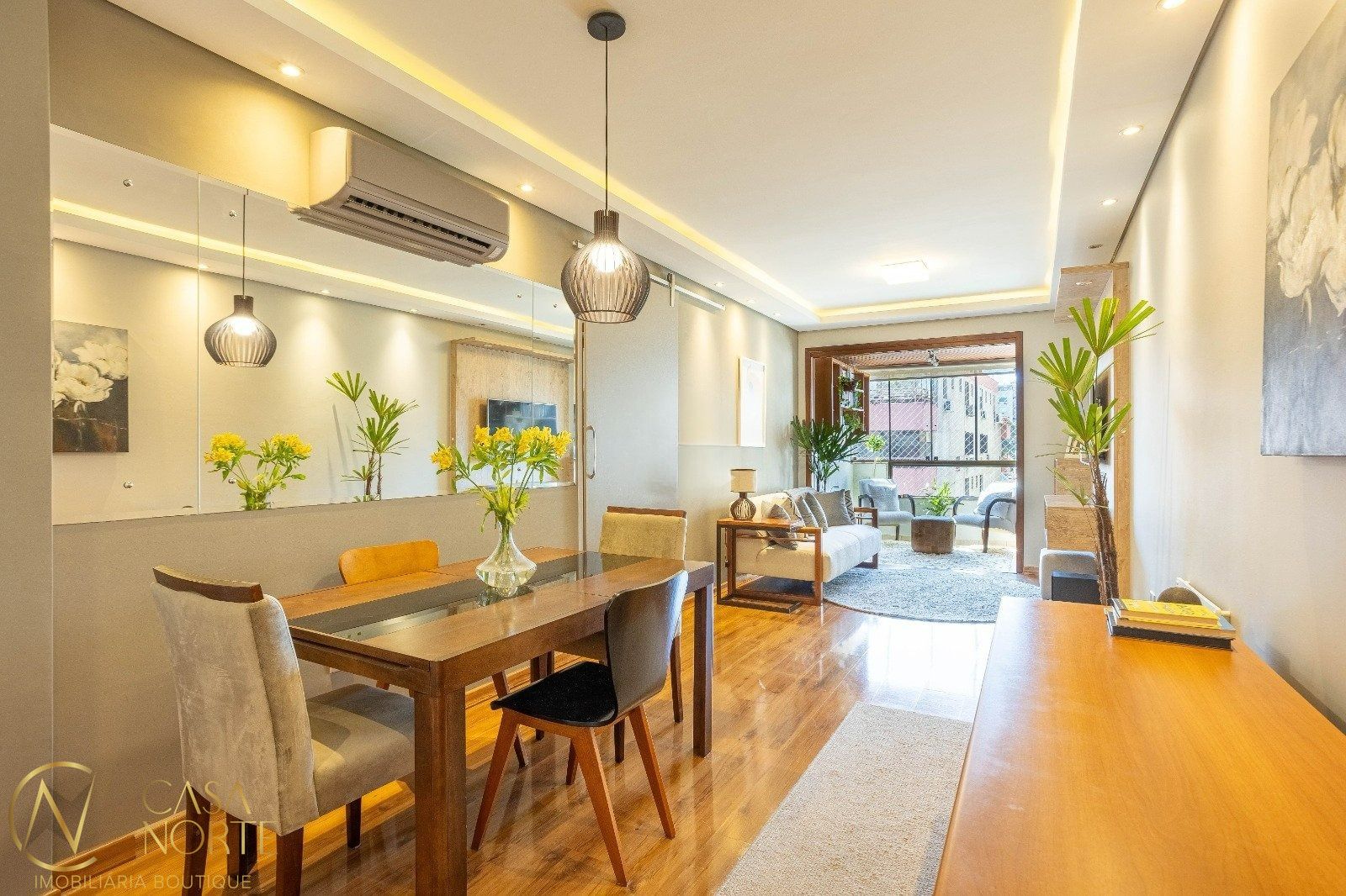 Apartamento à venda com 2 quartos, 78m², 1 suíte, 1 vaga, Rua Dona Inocência no bairro Jardim  Botânico em Porto Alegre