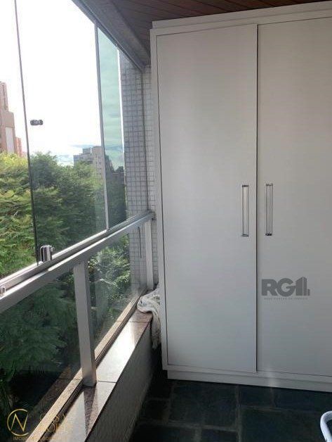 Cobertura à venda com 3 quartos, 218m², 1 suíte, 2 vagas, Avenida Cristóvão Colombo no bairro Higienópolis em Porto Alegre