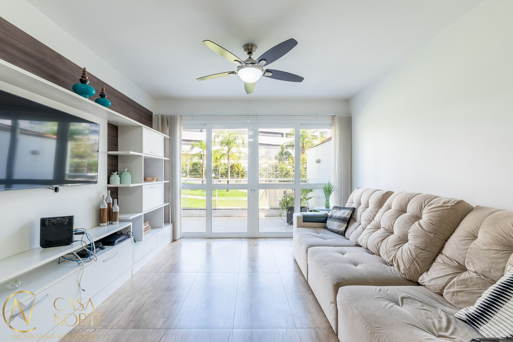 Apartamento Garden à venda com 3 quartos, 107m², 1 suíte, 2 vagas, Avenida Doutor Nilo Peçanha no bairro Chácara das Pedras em Porto Alegre