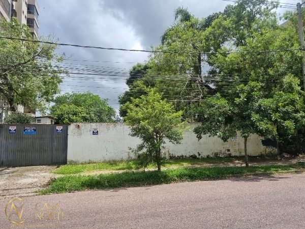 Terreno à venda  com 1139m², Rua Doutor Pereira Neto no bairro Tristeza em Porto Alegre