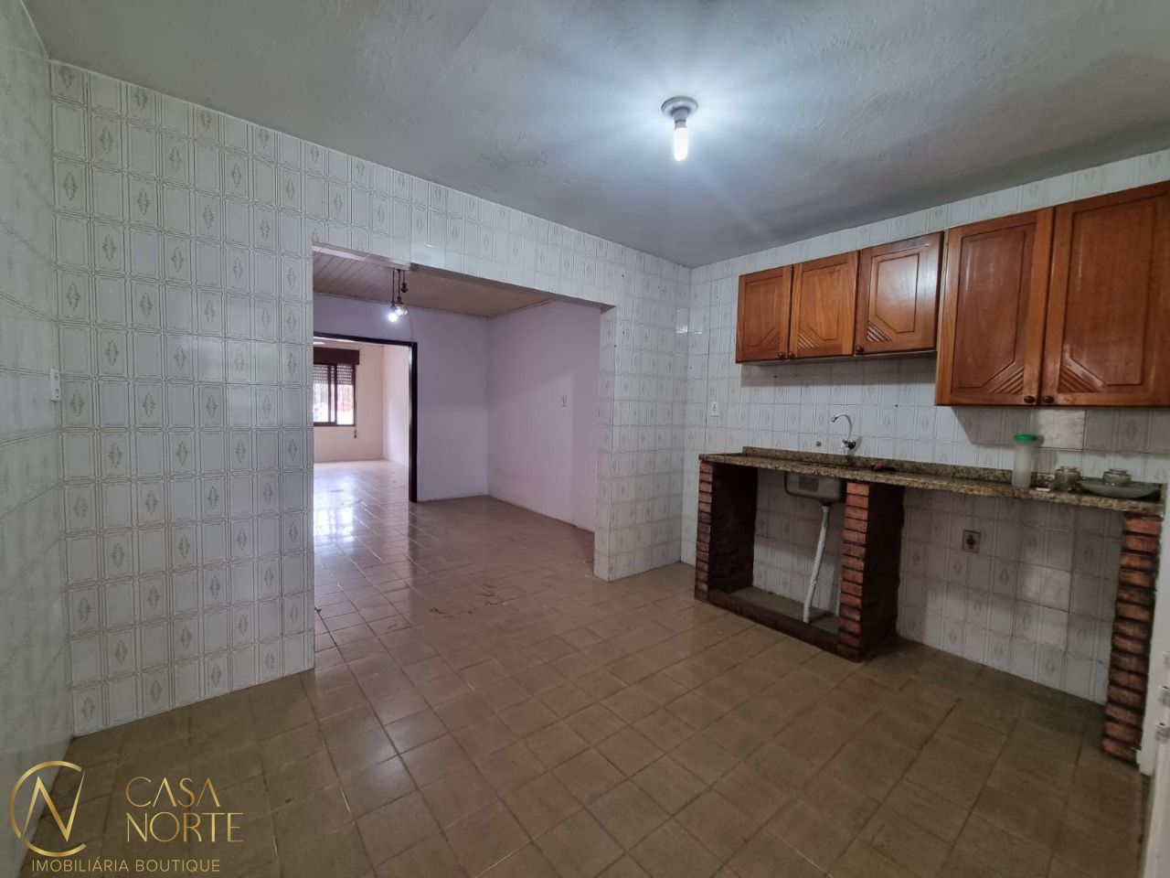 Casa à venda com 3 quartos, 200m², 1 suíte, 3 vagas, Avenida da Cavalhada no bairro Cavalhada em Porto Alegre