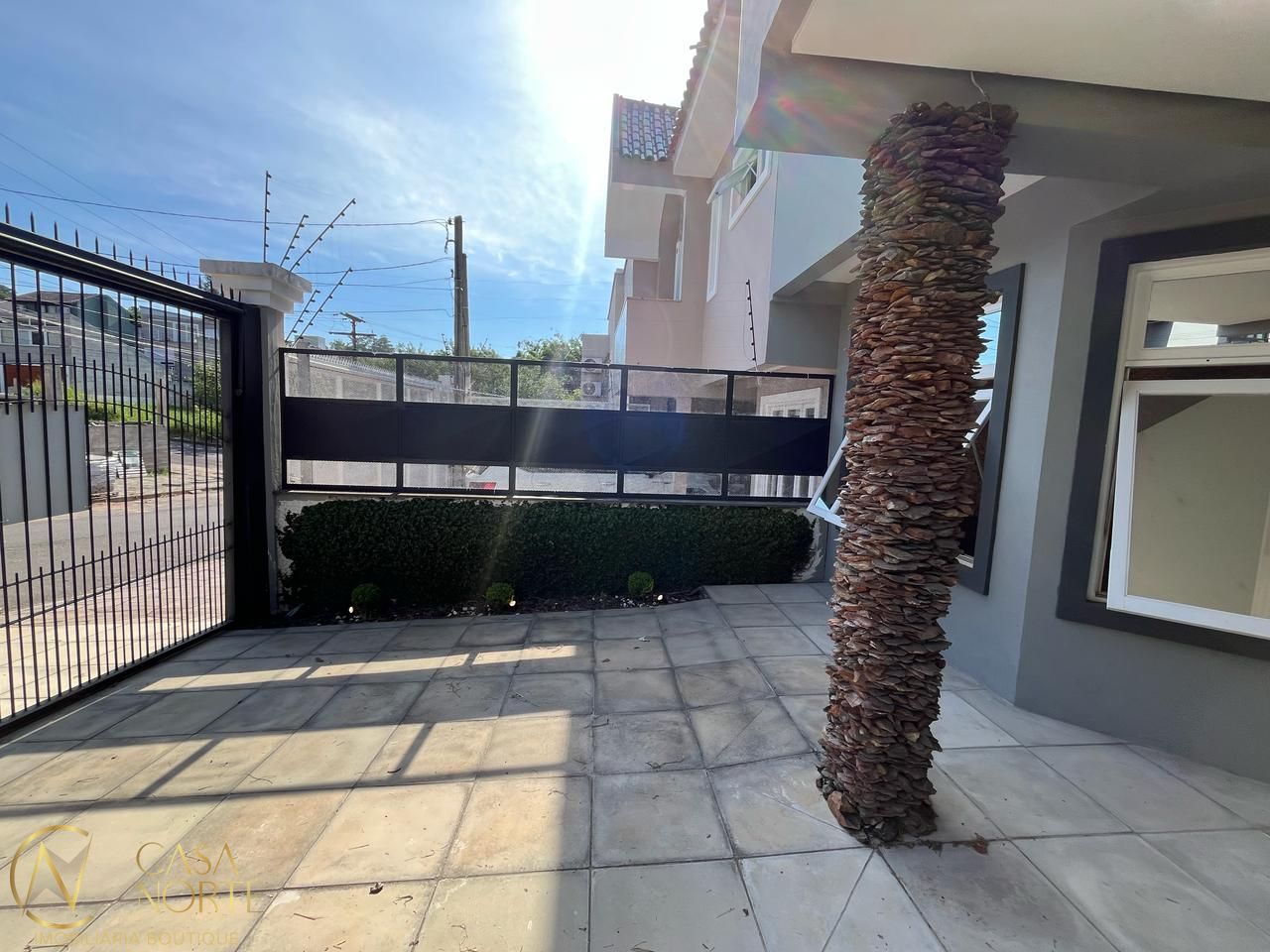 Casa à venda com 3 quartos, 156m², 1 suíte, 2 vagas, Rua Edilson João Prola no bairro Ipanema em Porto Alegre