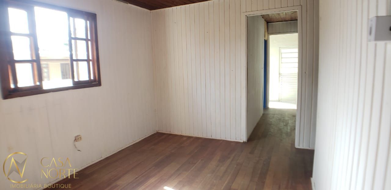 Casa à venda com 2 quartos, 85m², 3 vagas, Rua Reinaldo Muller no bairro Ponta Grossa em Porto Alegre