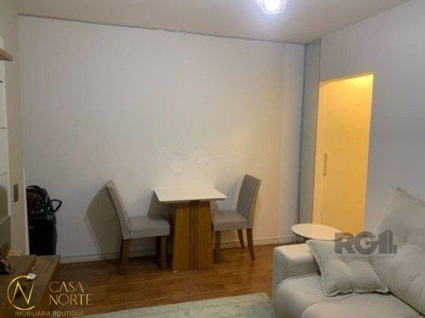 Apartamento à venda com 1 quarto, 43m², 1 vaga, Rua Doutor Pereira Neto no bairro Tristeza em Porto Alegre