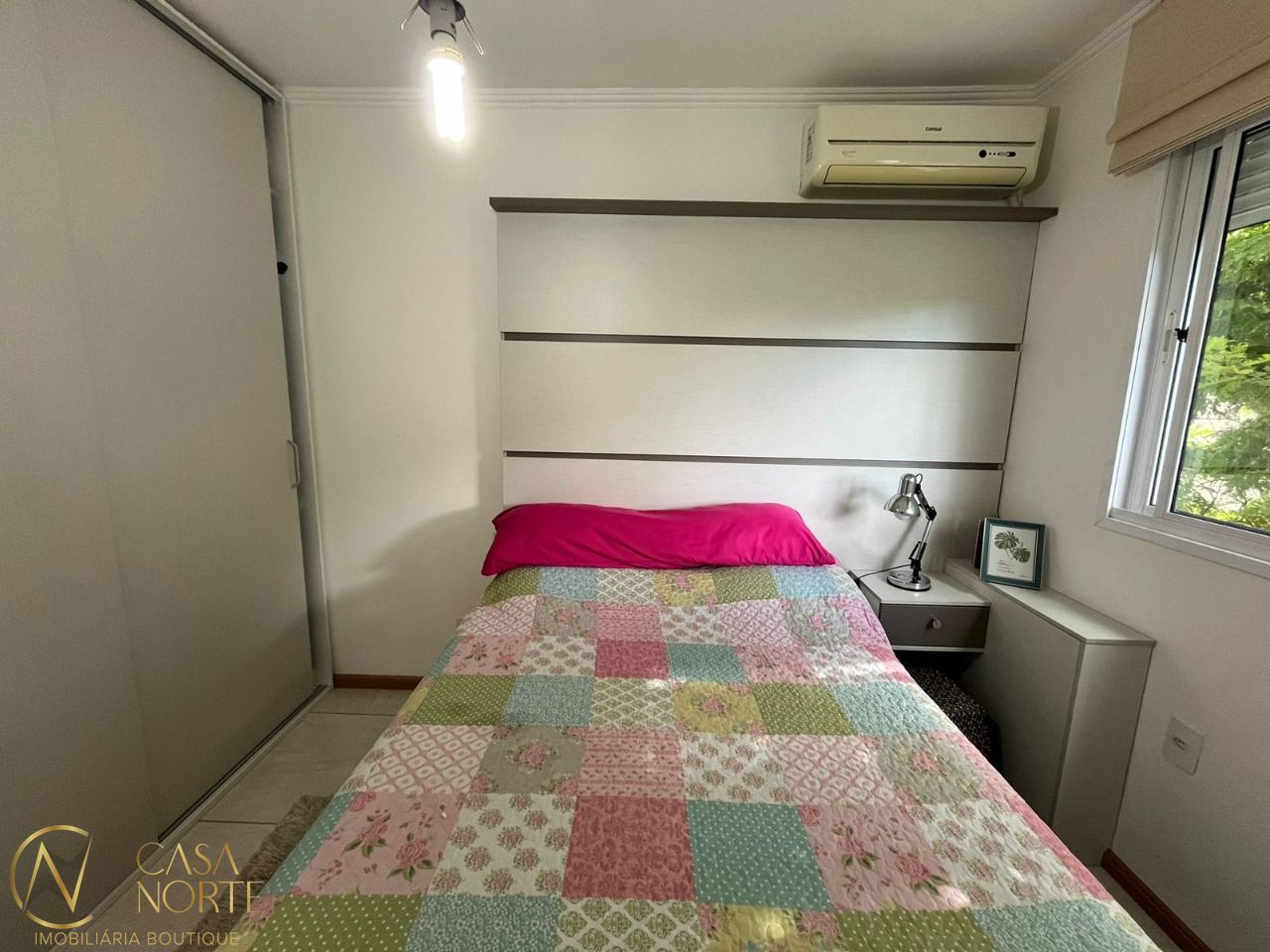 Apartamento à venda com 2 quartos, 55m², 1 suíte, 1 vaga, Rua Doutor Barcelos no bairro Tristeza em Porto Alegre