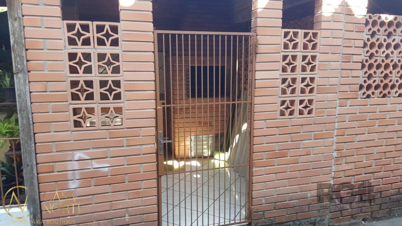 Casa de Condomínio à venda com 1 quarto, 70m², 1 vaga, Rua Mura no bairro Guarujá em Porto Alegre