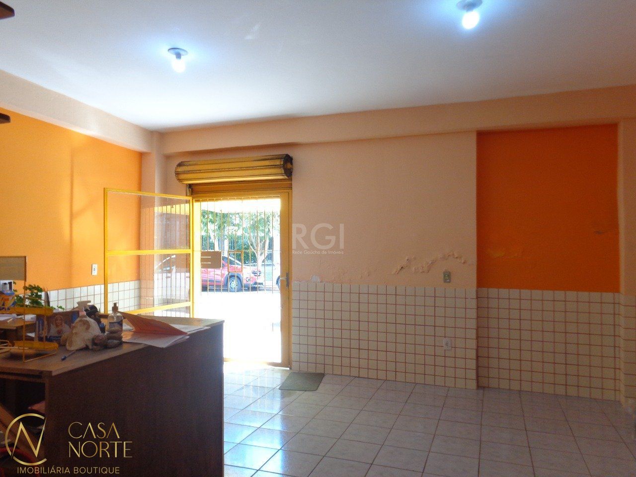 Casa Comercial à venda , 150m², Rua Botafogo no bairro Menino Deus em Porto Alegre