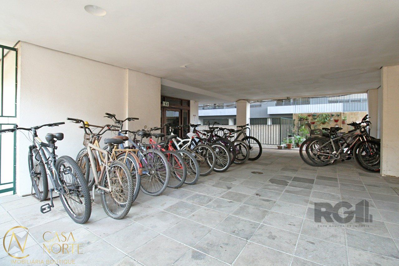 Cobertura à venda com 2 quartos, 133m², 1 vaga, Avenida João Pessoa no bairro Centro Histórico em Porto Alegre
