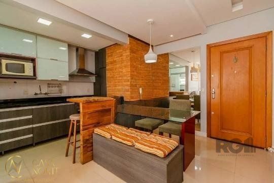 Apartamento à venda com 1 quarto, 43m², 1 vaga, Rua Gonçalves Dias no bairro Menino Deus em Porto Alegre